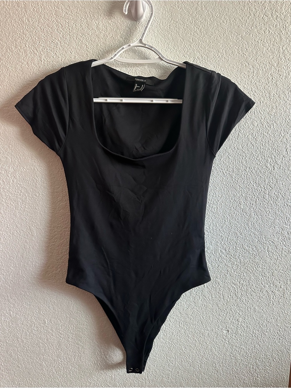 Forever 21 Black Scoop Neck Short Sleeve Bodysuit